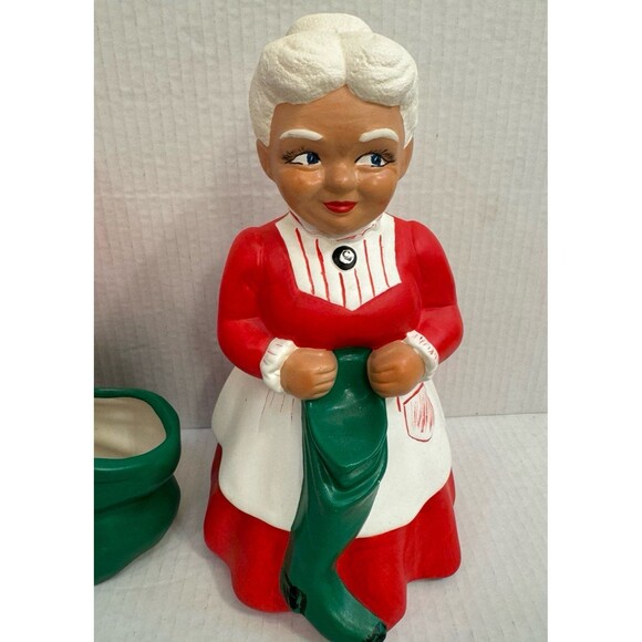 Mr and Mrs Santa Claus 1970's Ceramic Mold Figures 10” Handmade Vintage - Picture 3 of 11
